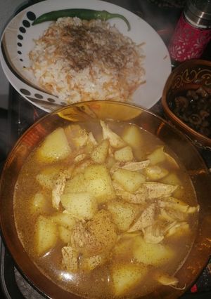 صورة لوصفة يخنة البطاطا بالدجاج 😍
