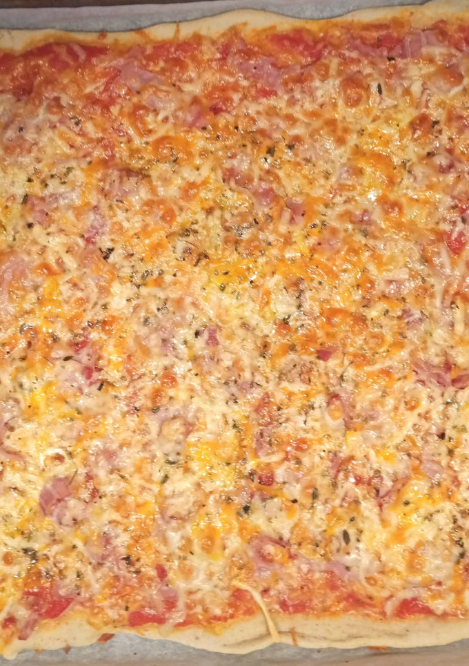 Una foto de Masa de pizza normal/integral casera con robot Clickchef