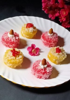 ইনস্ট্যান্ট ব্রেড চমচম (Instant bread chomchom recipe in Bengali) রেসিপির প্রধান ছবি