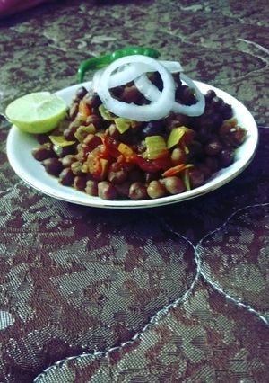 पंजाबी काले चने (punjabi kale chane recipe in Hindi) रेसिपी मुख्य फोटो