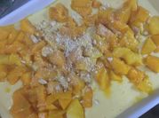 Una foto de mango leche evaporada lechera