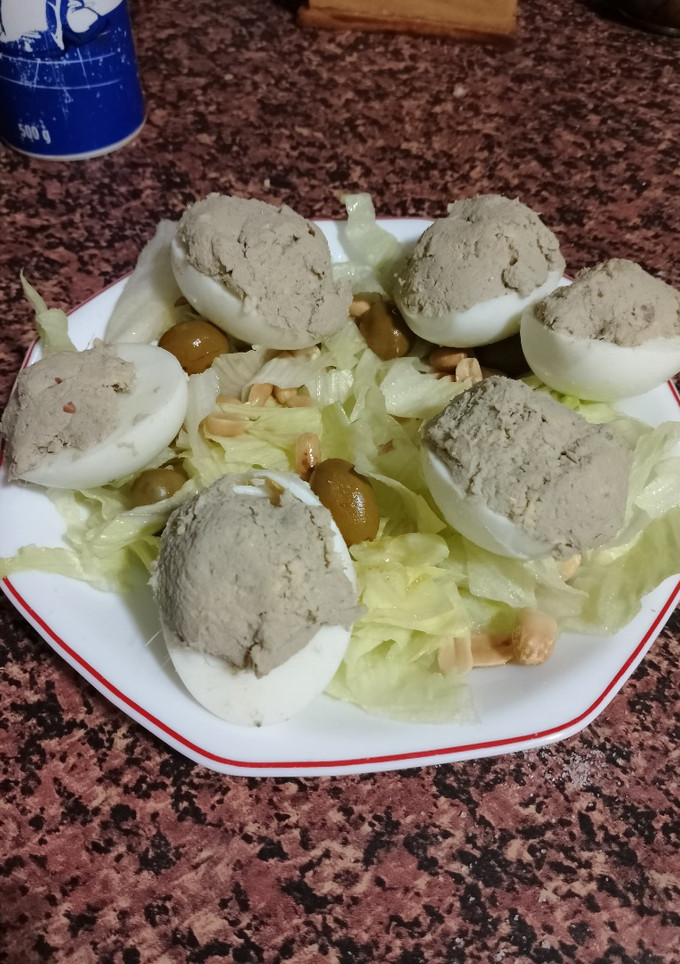 Una foto de Huevos rellenos de boquerones