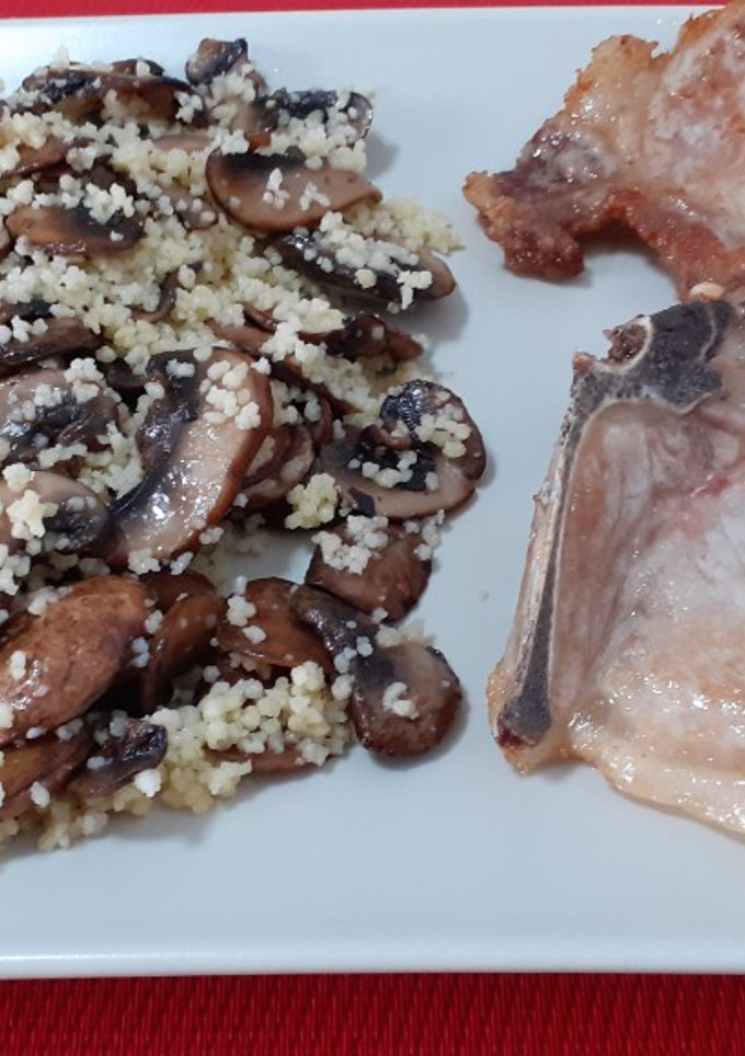 Una foto de Cous cous con champiñones portobello