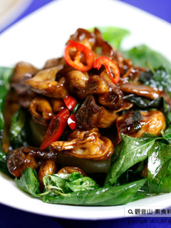 家常料理🌿素食塔香三杯脆腸 (全素)｜觀音山薈供品捐贈｜愛心公益廣結善緣 的食譜成品照片