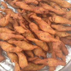 A picture of Moong dal Twisties.
