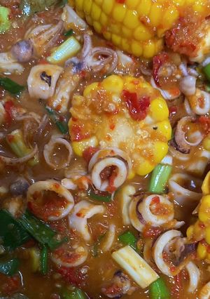 Foto resep Cumi Saus Padang ala Seafood tumpah