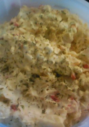 A picture of Edward's Potato Salad.
