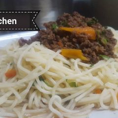 A picture of Spaghetti with life.