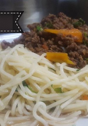A picture of Spaghetti with life.