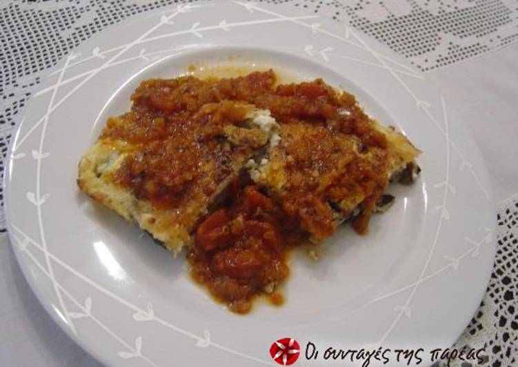 Recipe of Quick Eggplant soufflé with cheeses and sauce