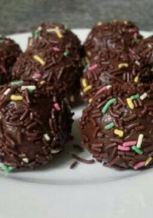 Foto resep Bola2 coklat praktis