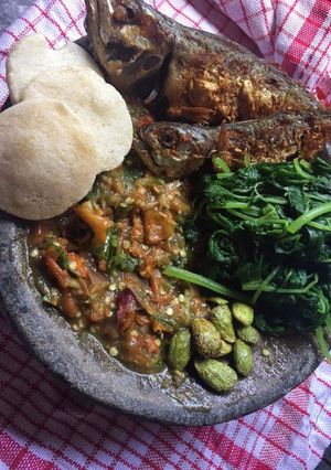 Foto resep Ikan Goreng Sambal Terasi
