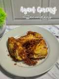 Ayam Goreng Serundeng