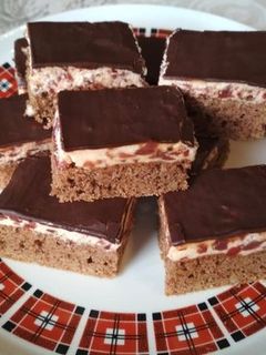 Csehszlovák krémes (meggyel) recept fotója