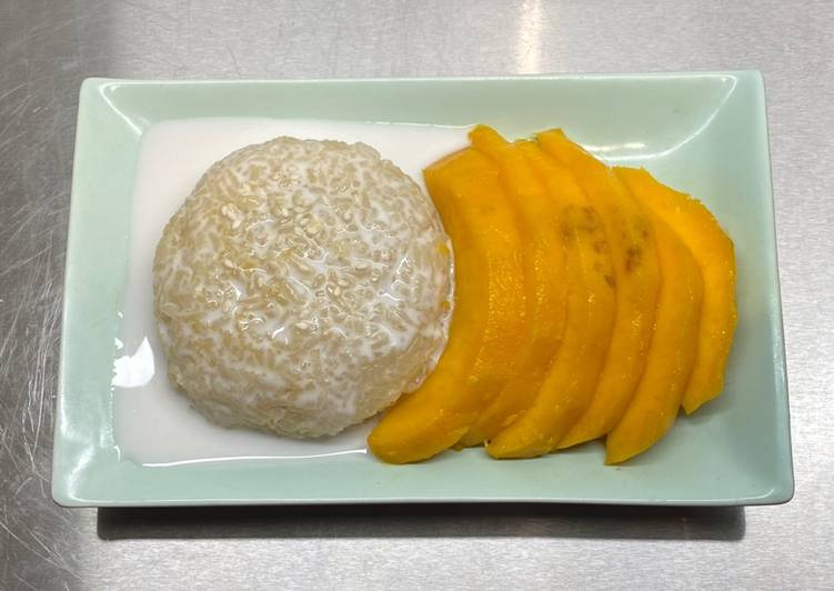 Thai mango sticky rice (khao niaow ma muang - ข้าวเหนียวมะม่วง)