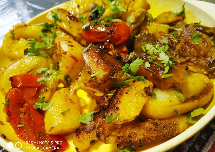 Recipe: Yummy Stuff Potato Tomato and brinjal