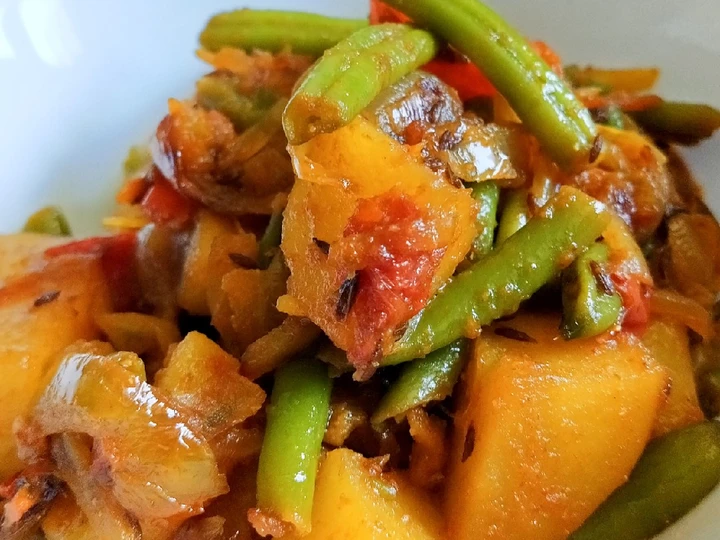 Recipe Stir Fry beans, potatoes and tomatoes in caramelized onions the Perfect Appealing