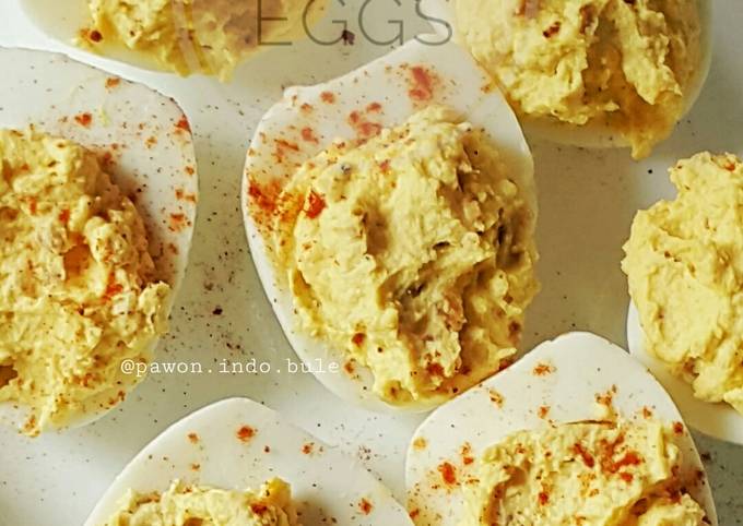 Simple Way to Make Super Quick Homemade Deviled Eggs