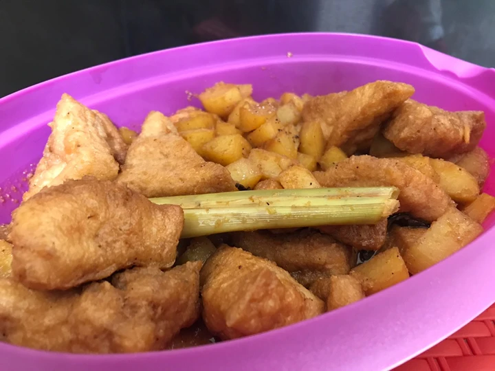 Langkah Mudah untuk Membikin Resep Semur kentang tahu kulit (tahu Pong) yang Bikin Ngiler Anti Ribet, Uenak Banget