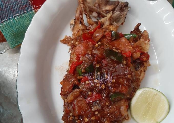 Ikan Gabus Bakar Bumbu Siram (Gence Ruan) Masakan khas Kutai