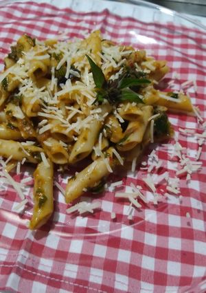 Una foto de Strong surprise - pasta puttanesca