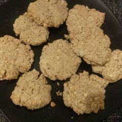 Eggless and flourless, oat and peanut butter cookies A picture of Eggless and flourless, oat and peanut butter cookies.