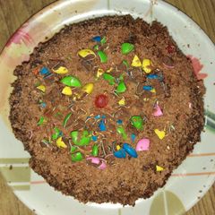 A picture of Biscuit brownie cake in cooker.
