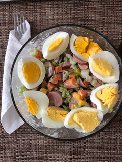 Una foto de Ensalada rusa con salchicha