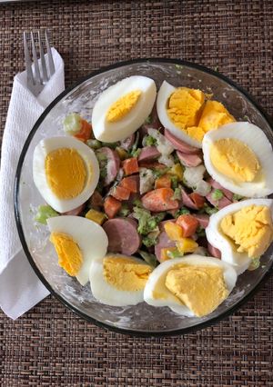 Una foto de Ensalada rusa con salchicha