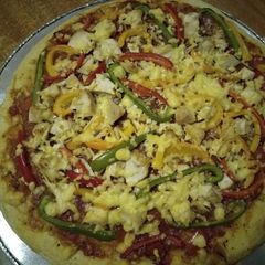 A picture of Chicken pizza#festive contest Nairobi#authors marathon.
