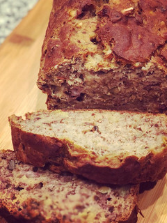 A picture of Banana walnut cake.