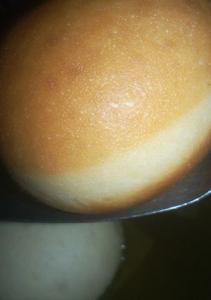 A picture of A tasty ring donuts.