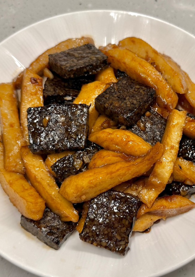蒜醬米血甜不辣 的食譜成品照片