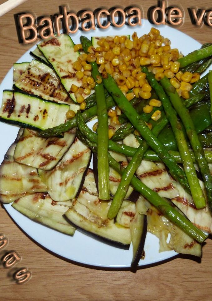 Una foto de Barbacoa de verduras