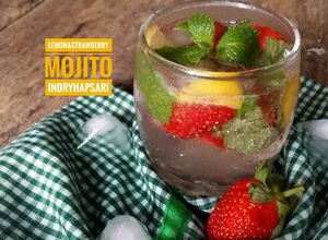 Foto resep Lemon & Strawberry Mojito a-la Indi