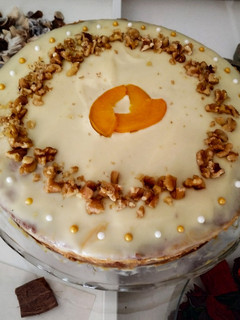 Una foto de Torta de cumpleaños con dulce de leche y choco blanco de Paula😋