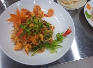 Hình của món Gỏi Hải Sản miến Thái Lan.