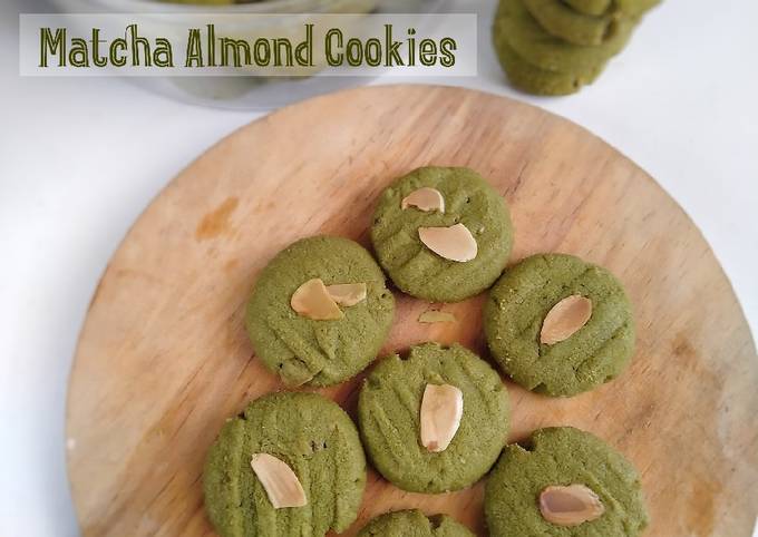 Matcha Almond Cookies