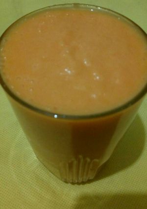 A picture of Fruit smoothie.