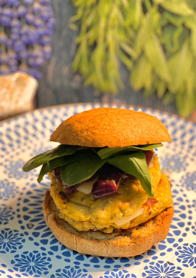 Una foto de Hamburguesas veganas de romanescu