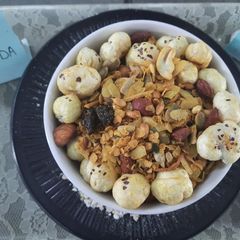 A picture of Oats chevda.