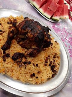 صورة لوصفة دجاج شواية و رز بخاري