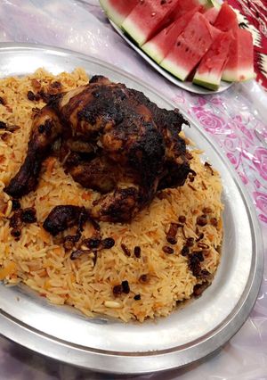 صورة لوصفة دجاج شواية و رز بخاري