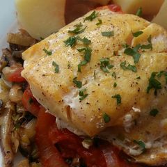 A picture of Vickys Smoked Haddock with Leek and Tomato Sauce GF DF EF SF NF.