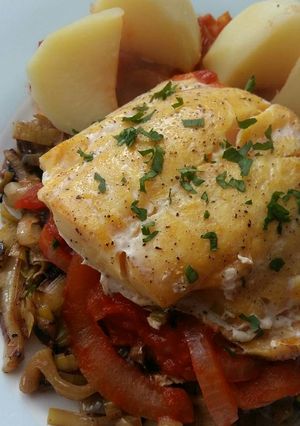 A picture of Vickys Smoked Haddock with Leek and Tomato Sauce GF DF EF SF NF.