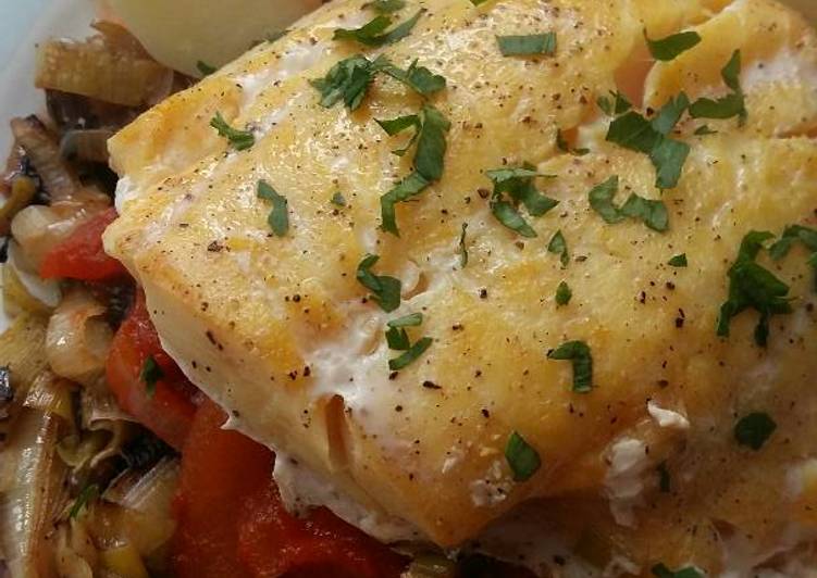 Recipe of Quick Vickys Smoked Haddock with Leek and Tomato Sauce GF DF EF SF NF