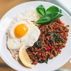 A picture of Gapao rice.