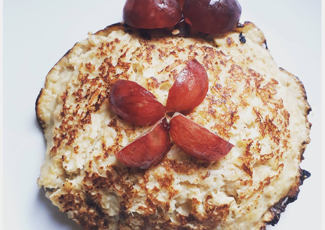 Panqueca de avena con banano y coco