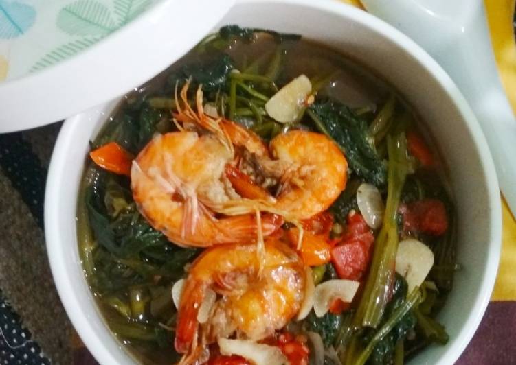 Tumis kangkung udang