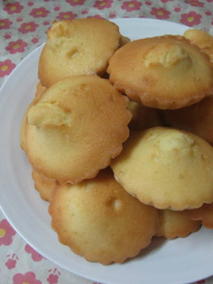 A picture of Vanilla Madeleine.